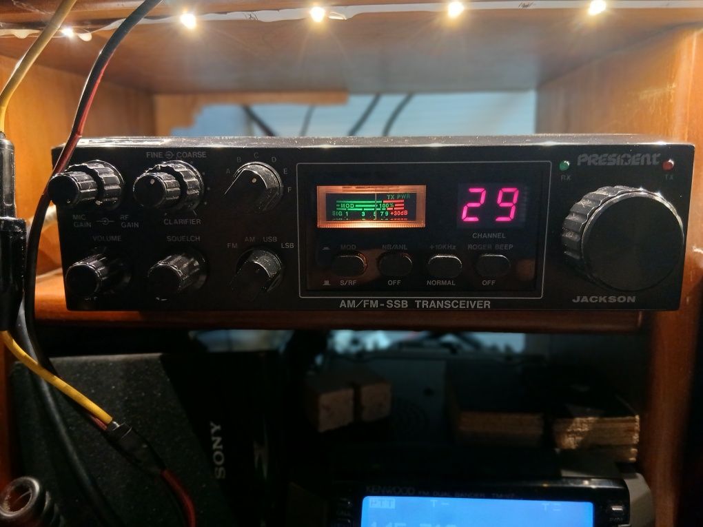 Radio em boas condições