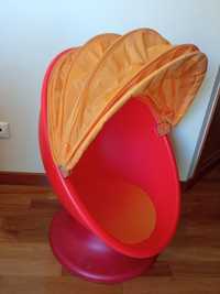 Cadeira  giratória de criança