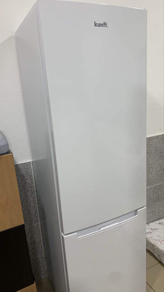 Frigorífico Combinado KUNFT KC9115 WH (No Frost - 181 cm - Branco)