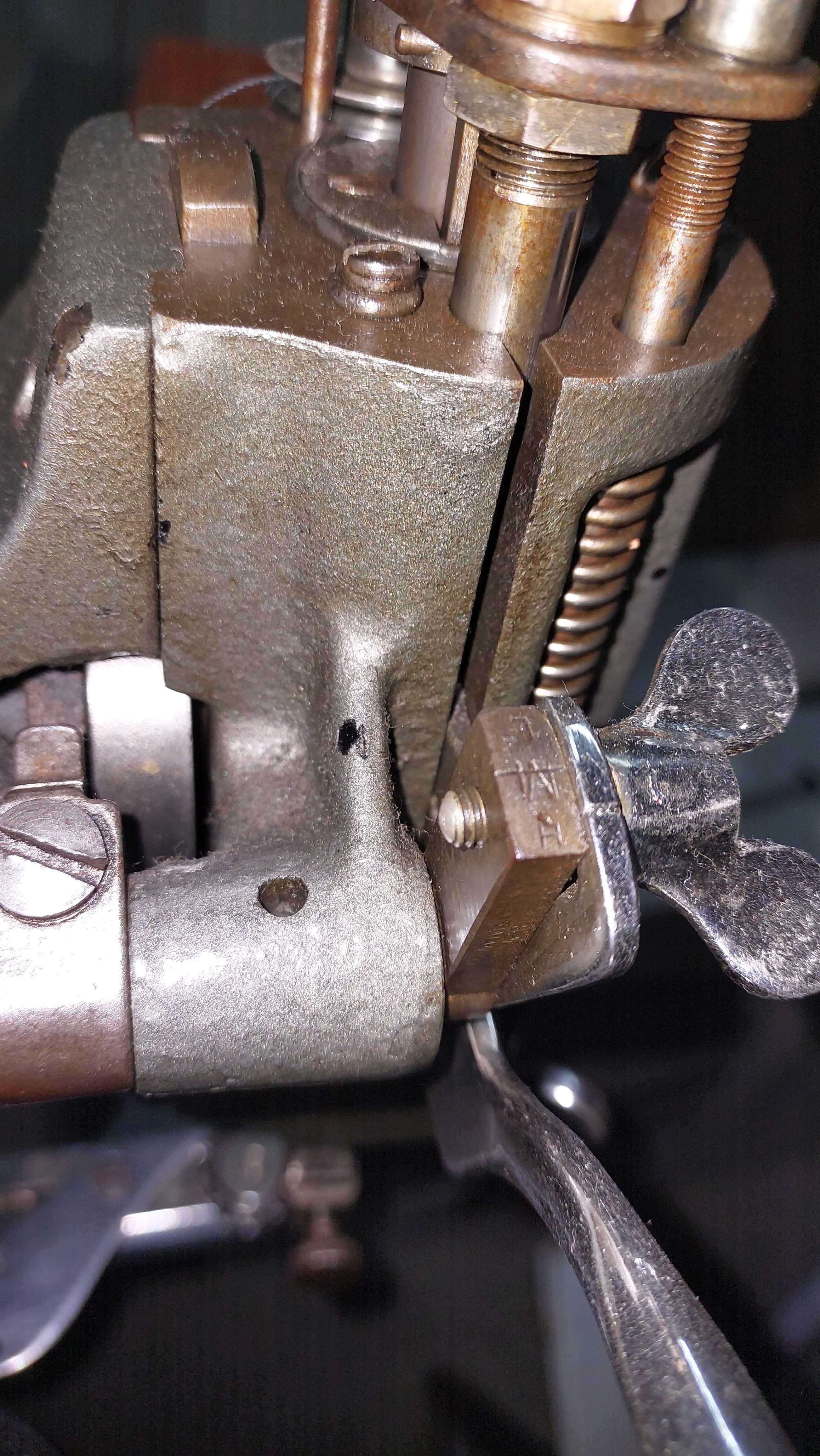 Singer 29K71 Máquina Costura Couro - Revisada, Peças Novas
