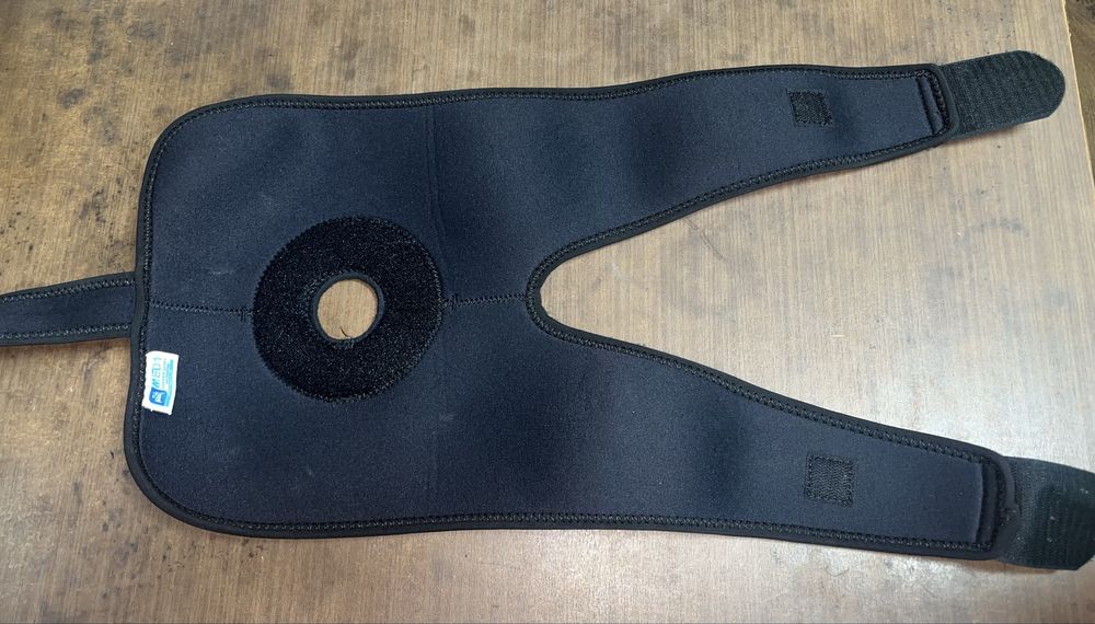 Бандаж на колінний суглоб уніанрсальний 2 шт