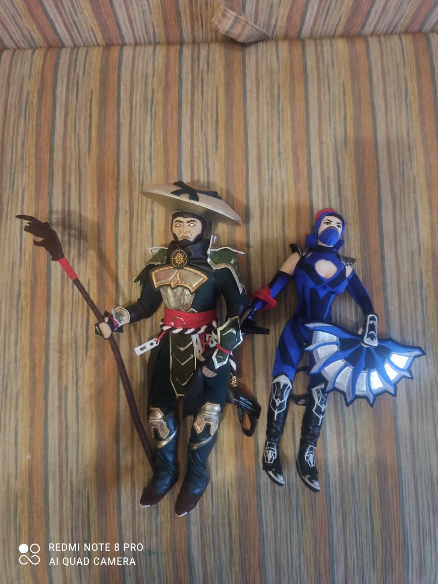 М'яка іграшка WP Merchandise Mortal Kombat 11 Kitana, Raiden