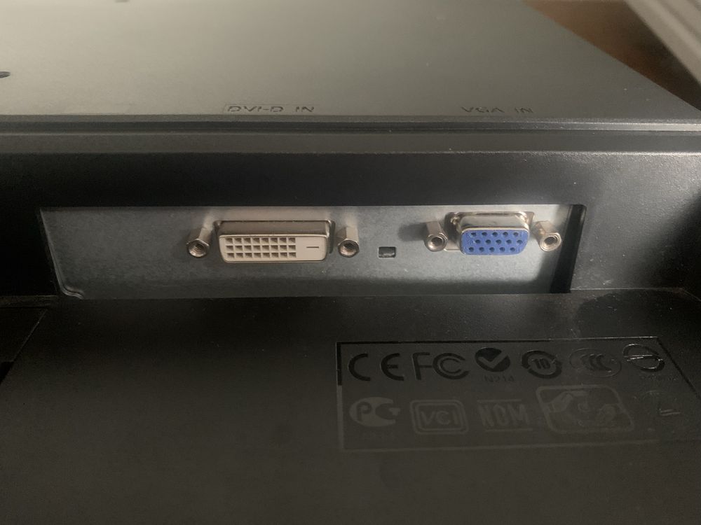 Монитор Acer V223HQ - диагональ 21,5.