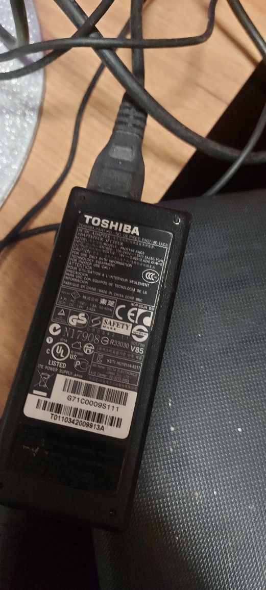 Sprzedam laptopa Toshiba