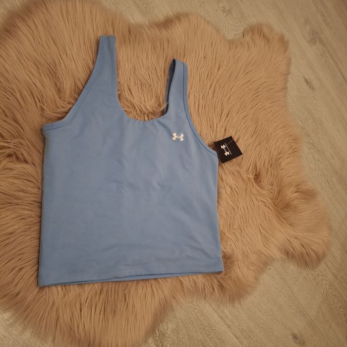 Top sportowy  M 38 Under Armour Nowy