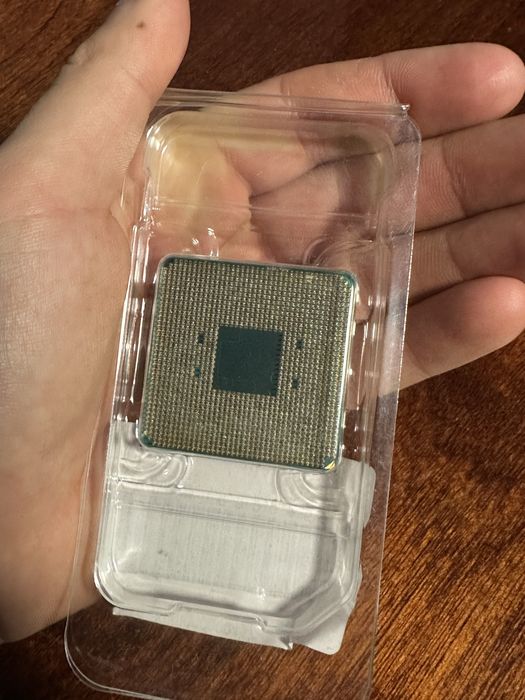 Продам Процессор Ryzen 3 3200G