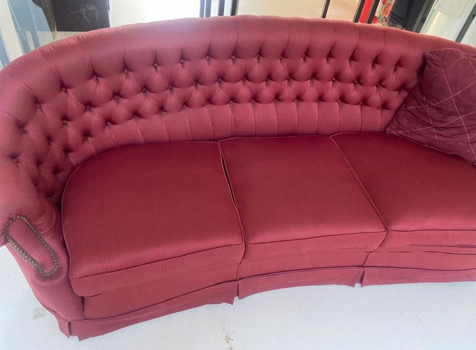 Sofá capitonê 3 lugares