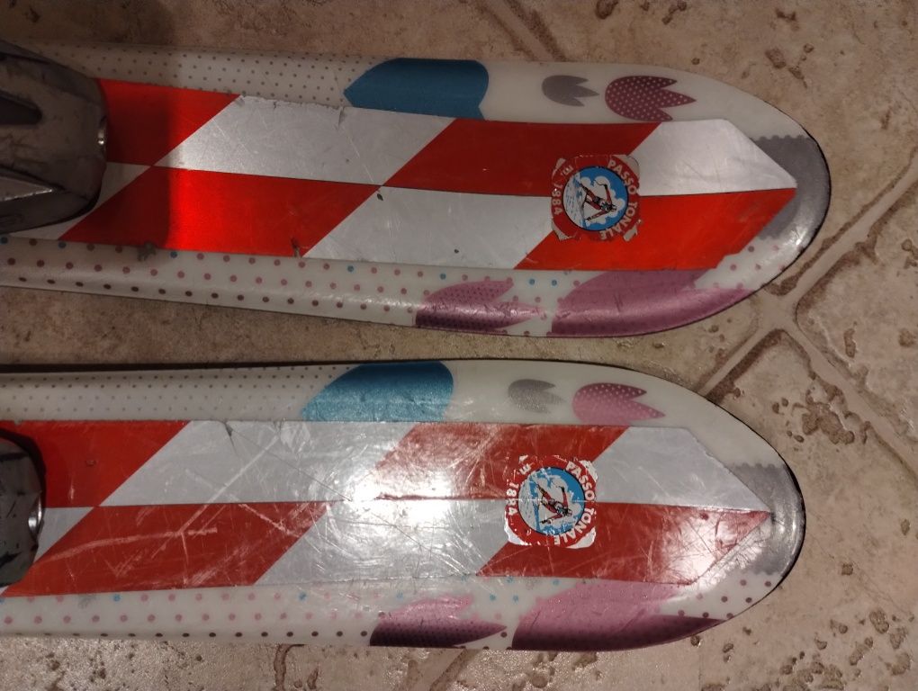 Narty dziecięce buty kask  80 241 narciarski zestaw dla dziecka dzieci