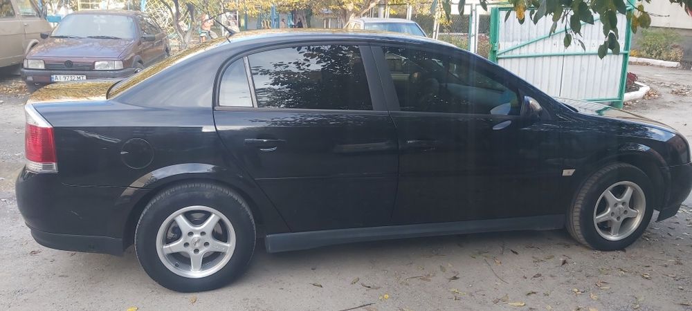 Вектра с продам в,