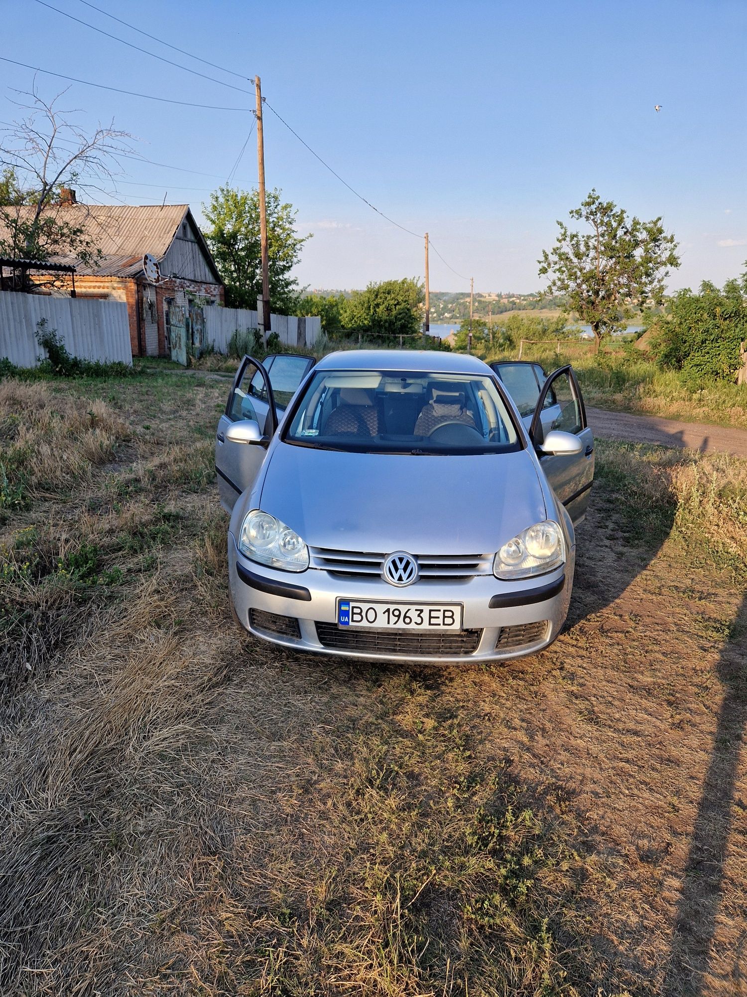 Продам Golf 5 1.6 fsi