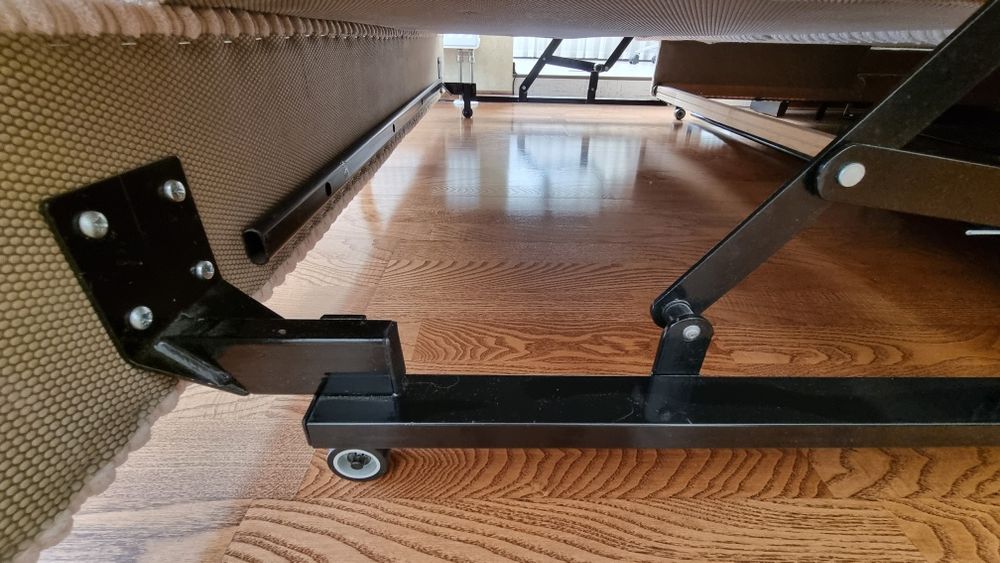 Диван, Бургас В2, ADK