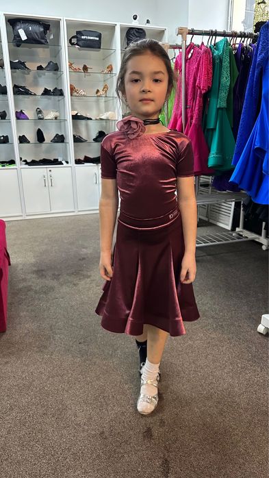 Бальне плаття бейсік