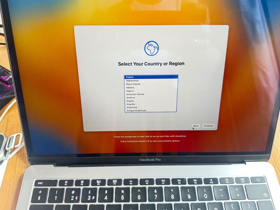 MacBook PRO A1708  16GB RAM. 256GB SSD
