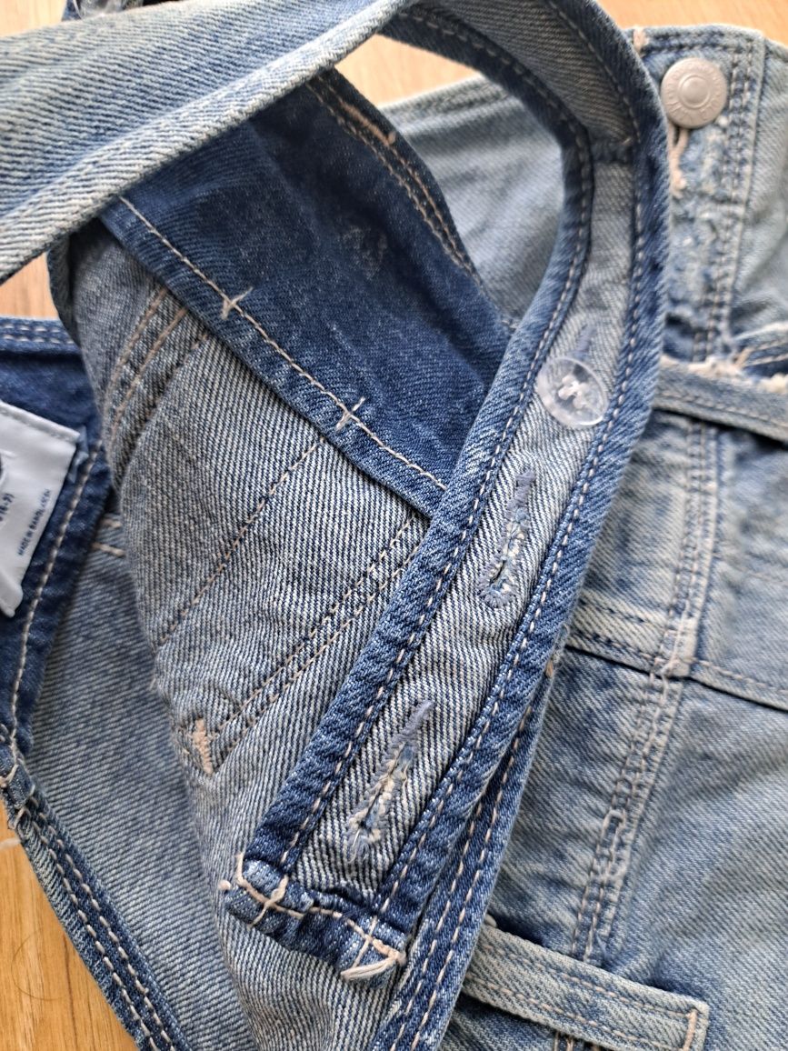Pepco krótkie spodenki ogrodniczki jeans jeansowe rozmiar 128 cm lato