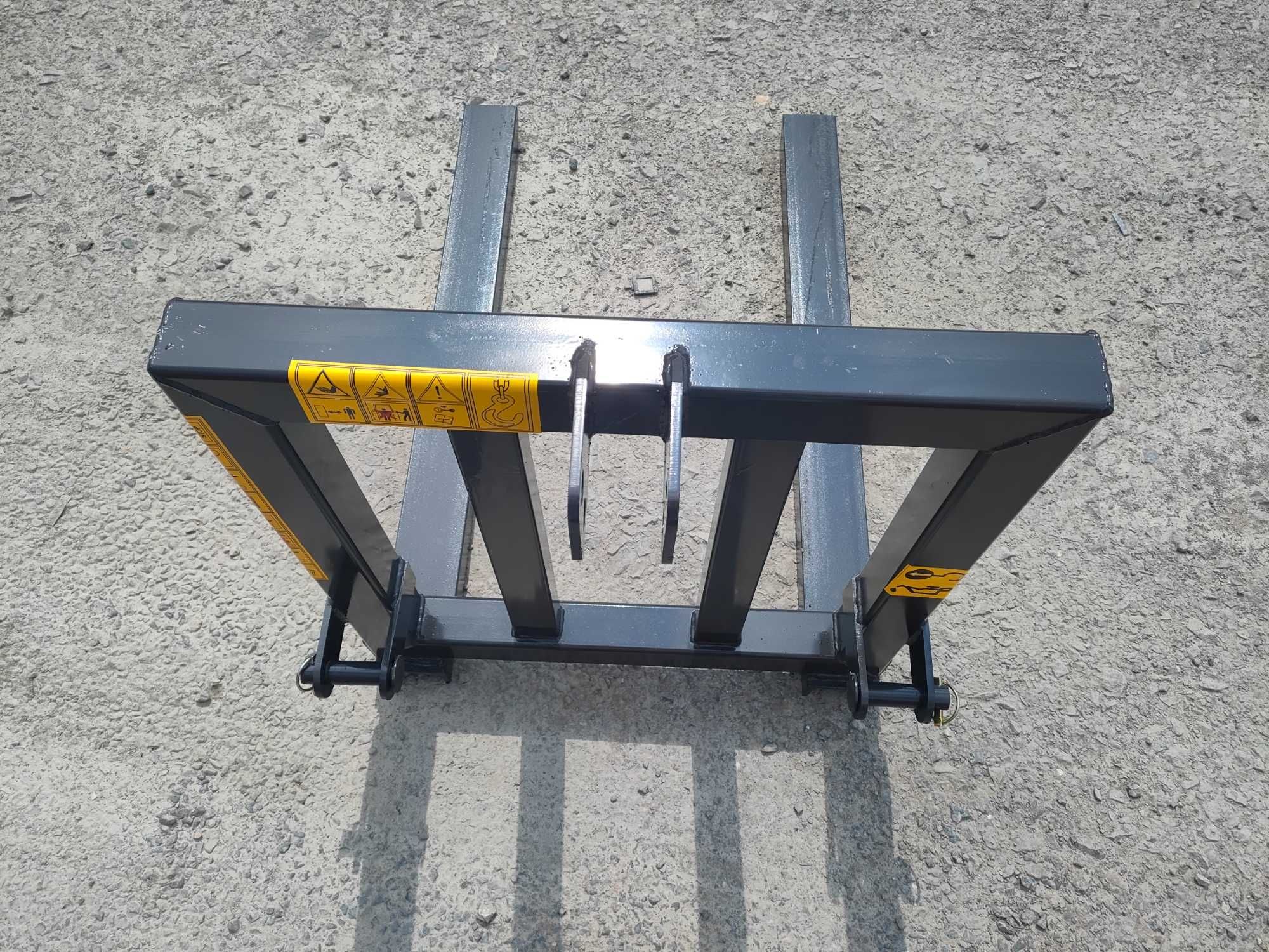 Widły do palet PALECIAK na tył TUZ na podnośnik 1200kg na tył ciągnika