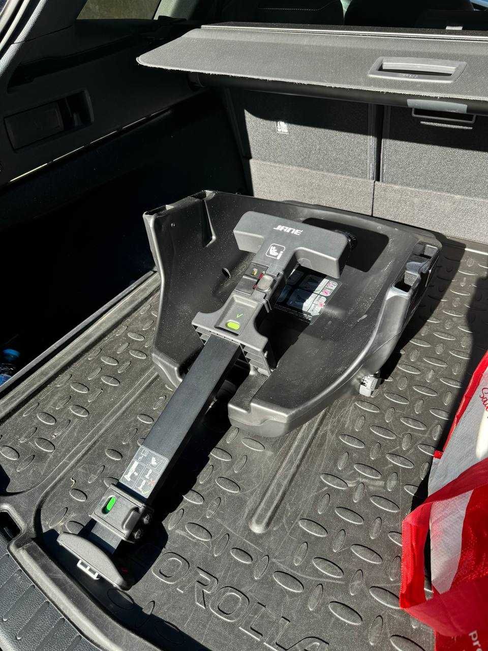 Base iPlatform i-Size Isofix para Jané iMatrix e Koos iSize