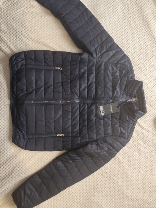 Куртка 100 грамовка.