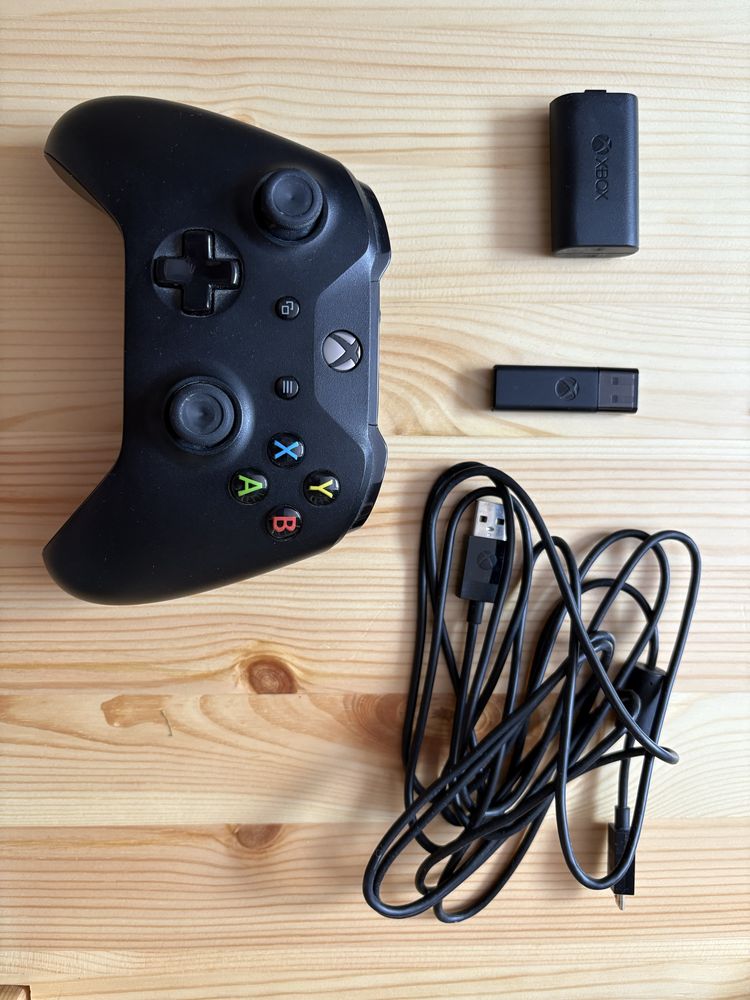 Xbox Controller + Adapter + Play & Charge Kit