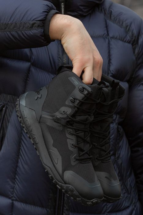 Чоловічі Зимові Кросівки Under Armour Hovr Dawn WP Boost Gore-Tex