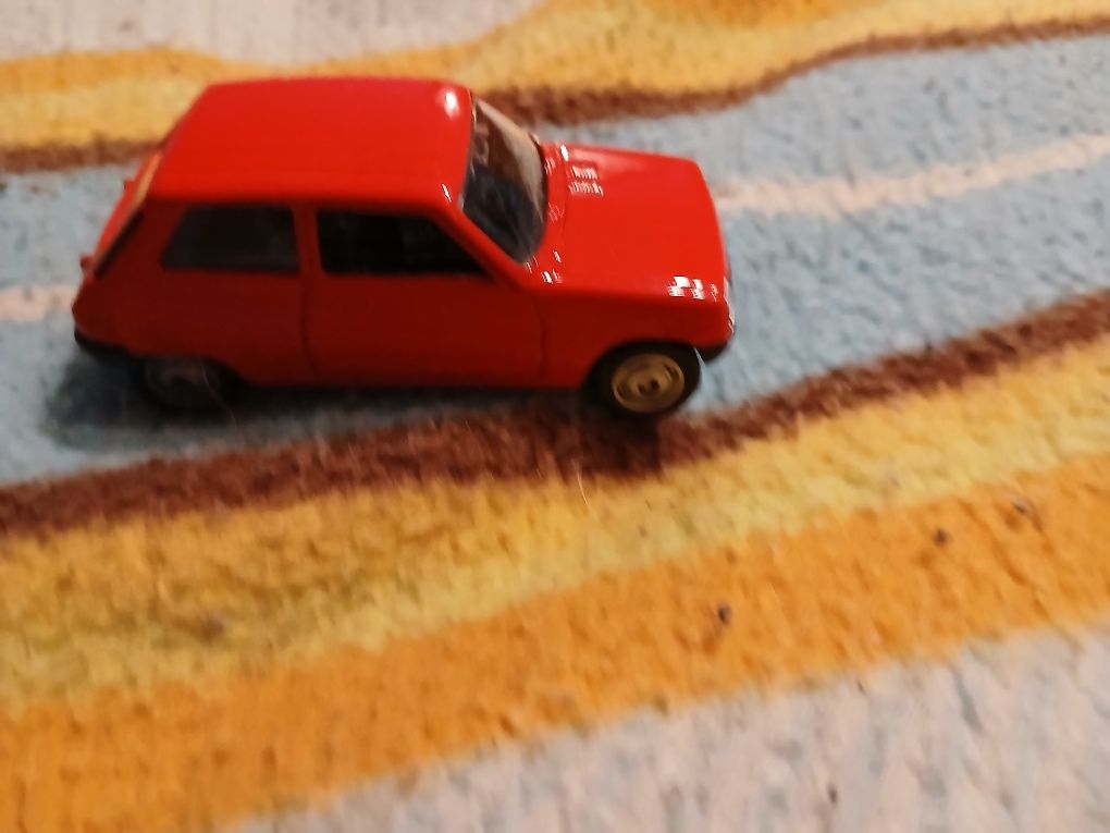 Carrinho de colecção novo