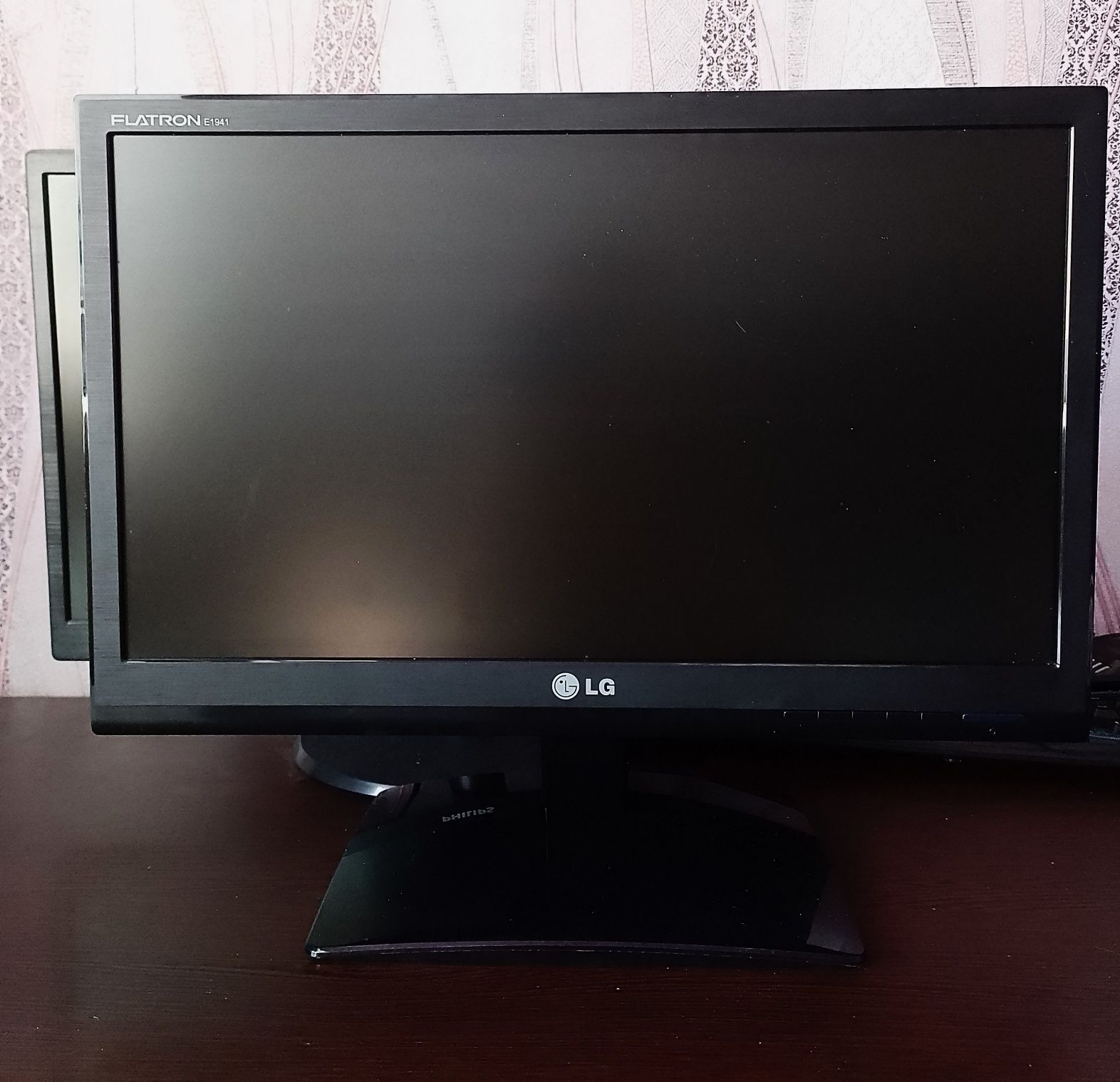 Монитор LG Flatron E1941