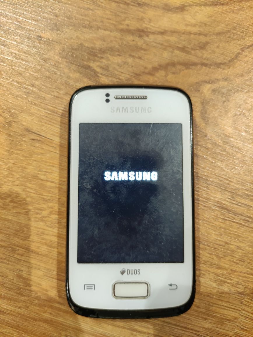 Samsung GT-S6102 на дві сімки
