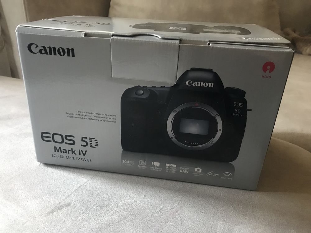 продам фотоаппарат Canon EOS 5 D mark IV Body.