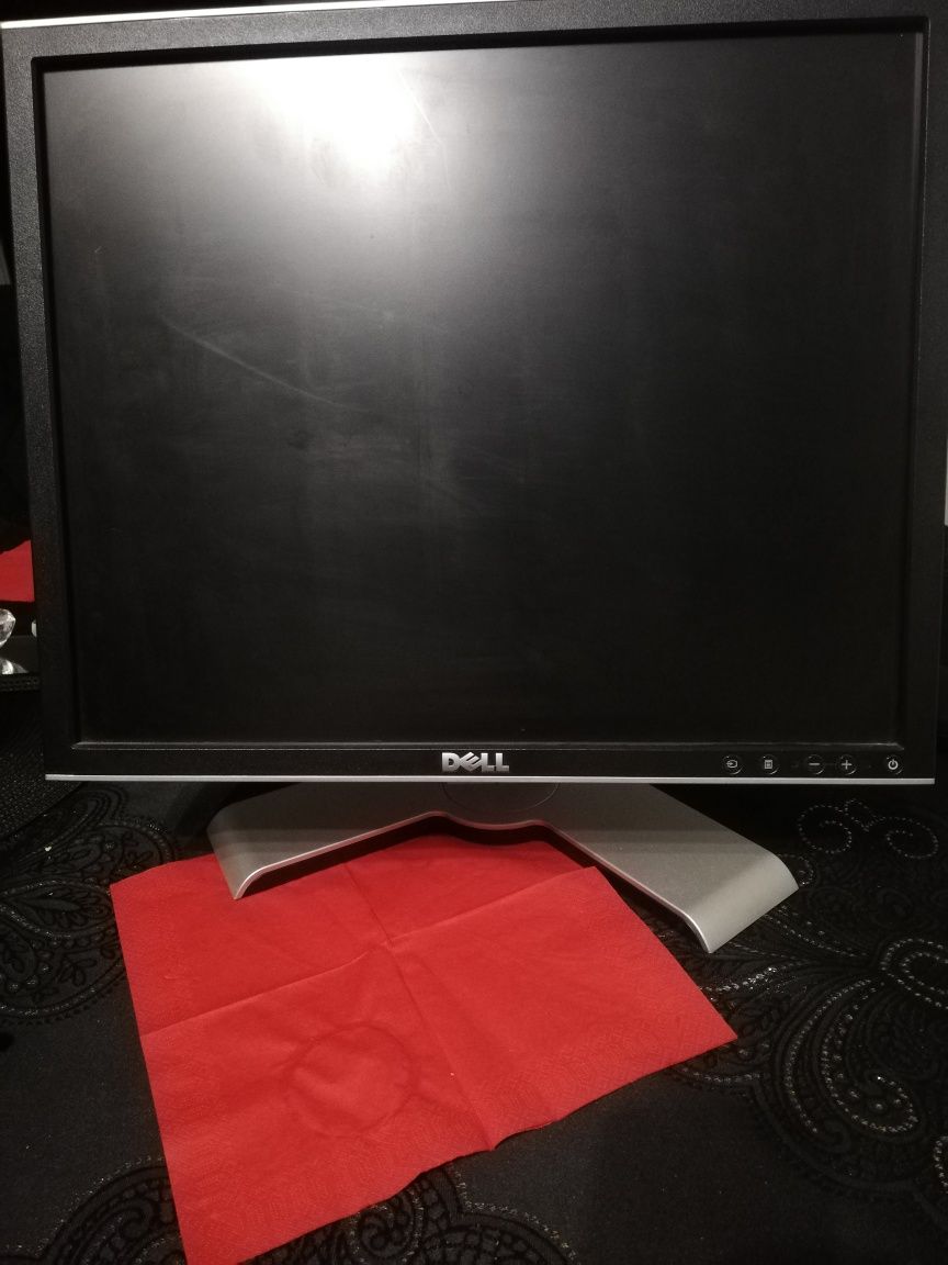 Monitor Dell 19 cali używany