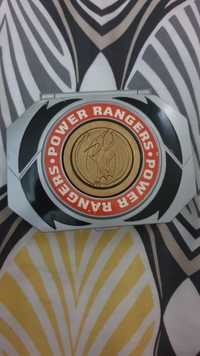 Power ranger escudo