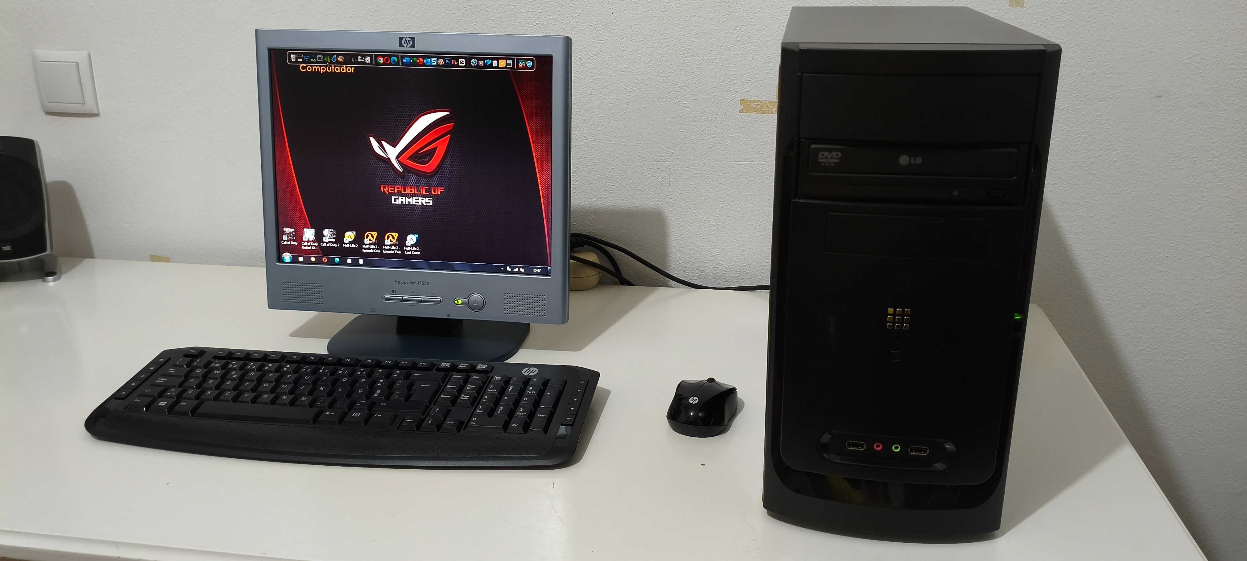 Torre Pentium E5300 + monitor + rato/teclado sem fio.