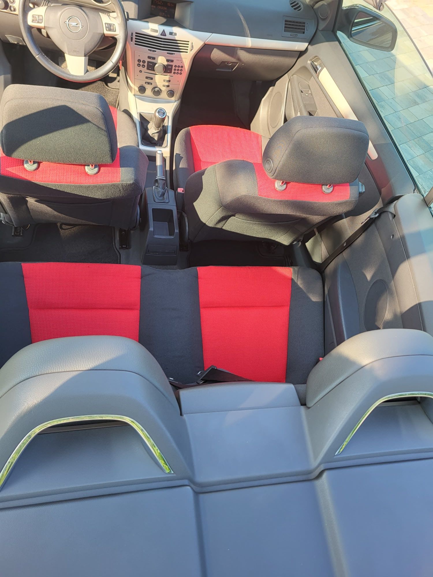 Opel Astra  Twin Top 1.6