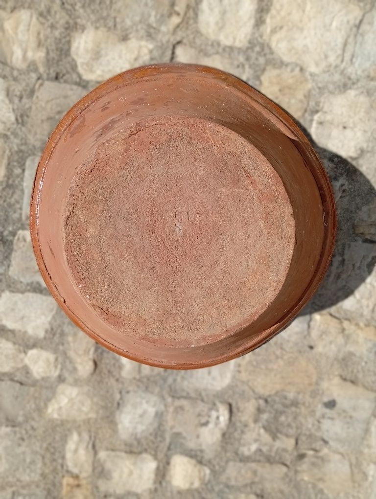 Alguidares em barro vidrado