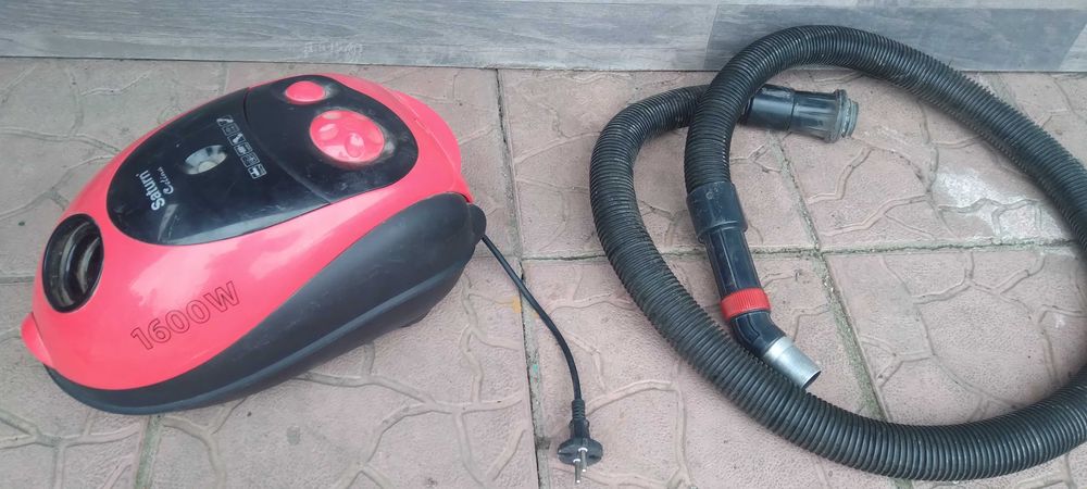 Продам пылесос Сатурн