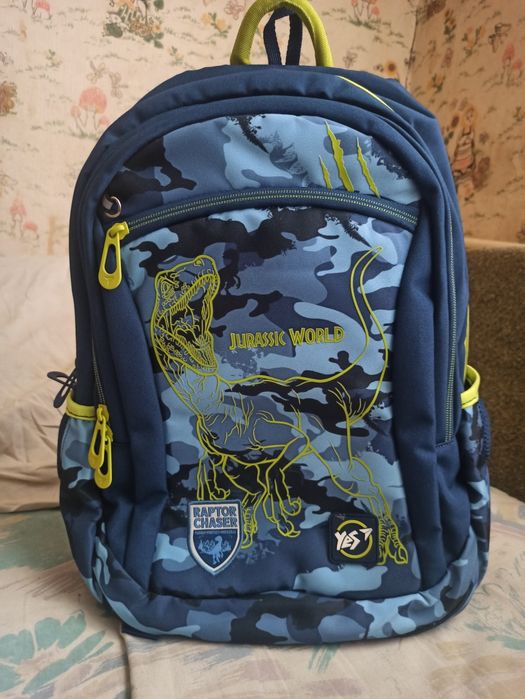 Продам школьный рюкзак фирмы YES для  ребенка 5-6 класса
