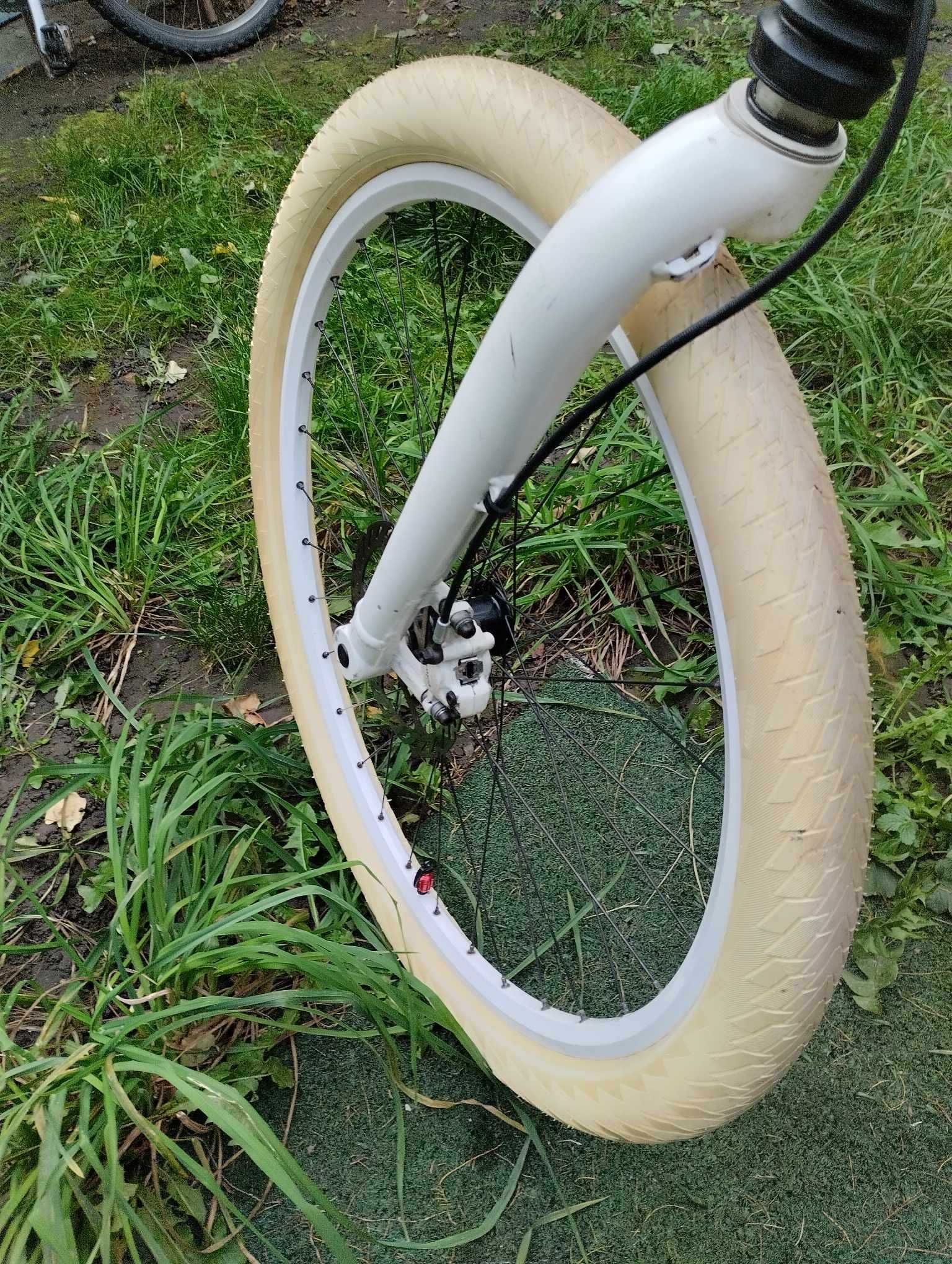 Cannondale Bad Boy White Edition