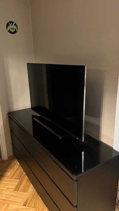 Telewizor Samsung Smart TV — uszkodzona matryca