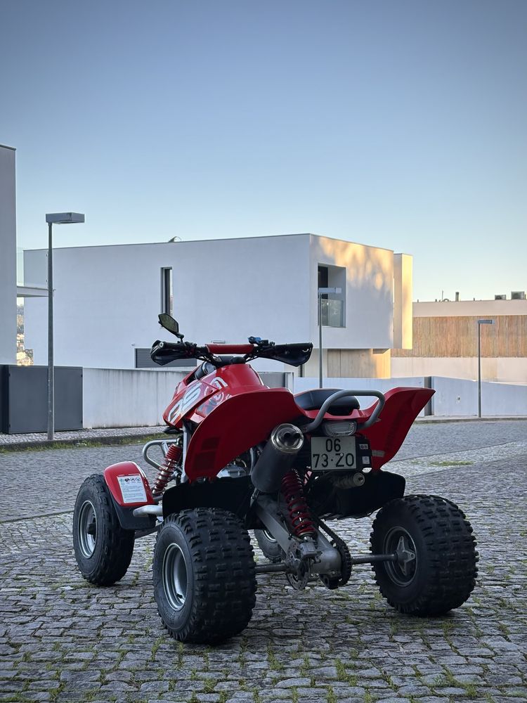 Bombardier DS650 de 2005 - Moto 4 Quad