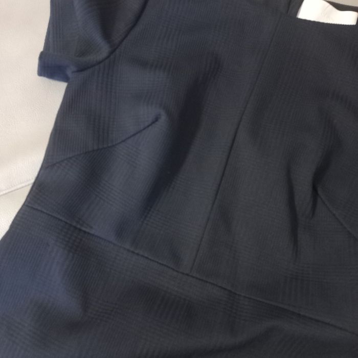 Hugo Boss! Оригінал! Шикарне тепле плаття сукня футляр з замочком