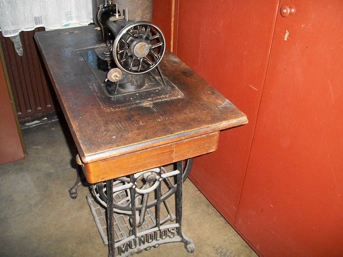 Maszyna do szycia Mundlos "Singer" Antyk Okazja Sprawna 100% Oświęcim