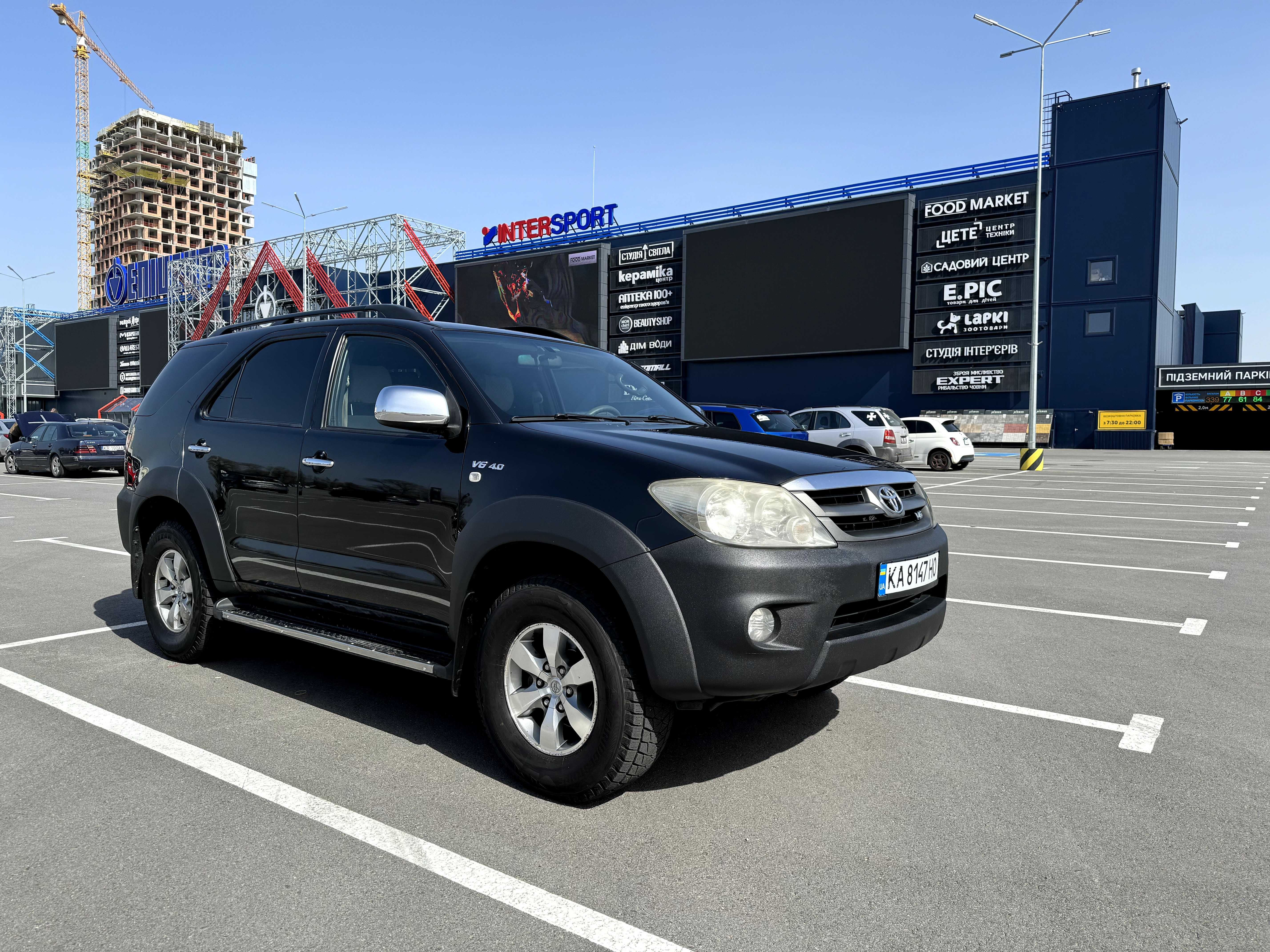 Toyota Fortuner 4.0 2005 7 місць