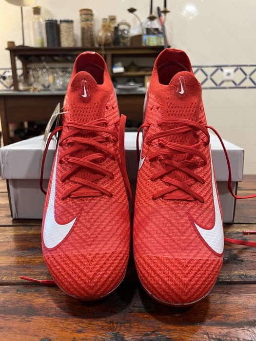 Chuteiras Nike mercurial