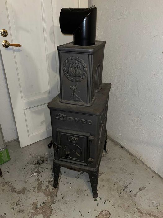 piec Dovre kominek koza w ciemnej farbie  9 kw