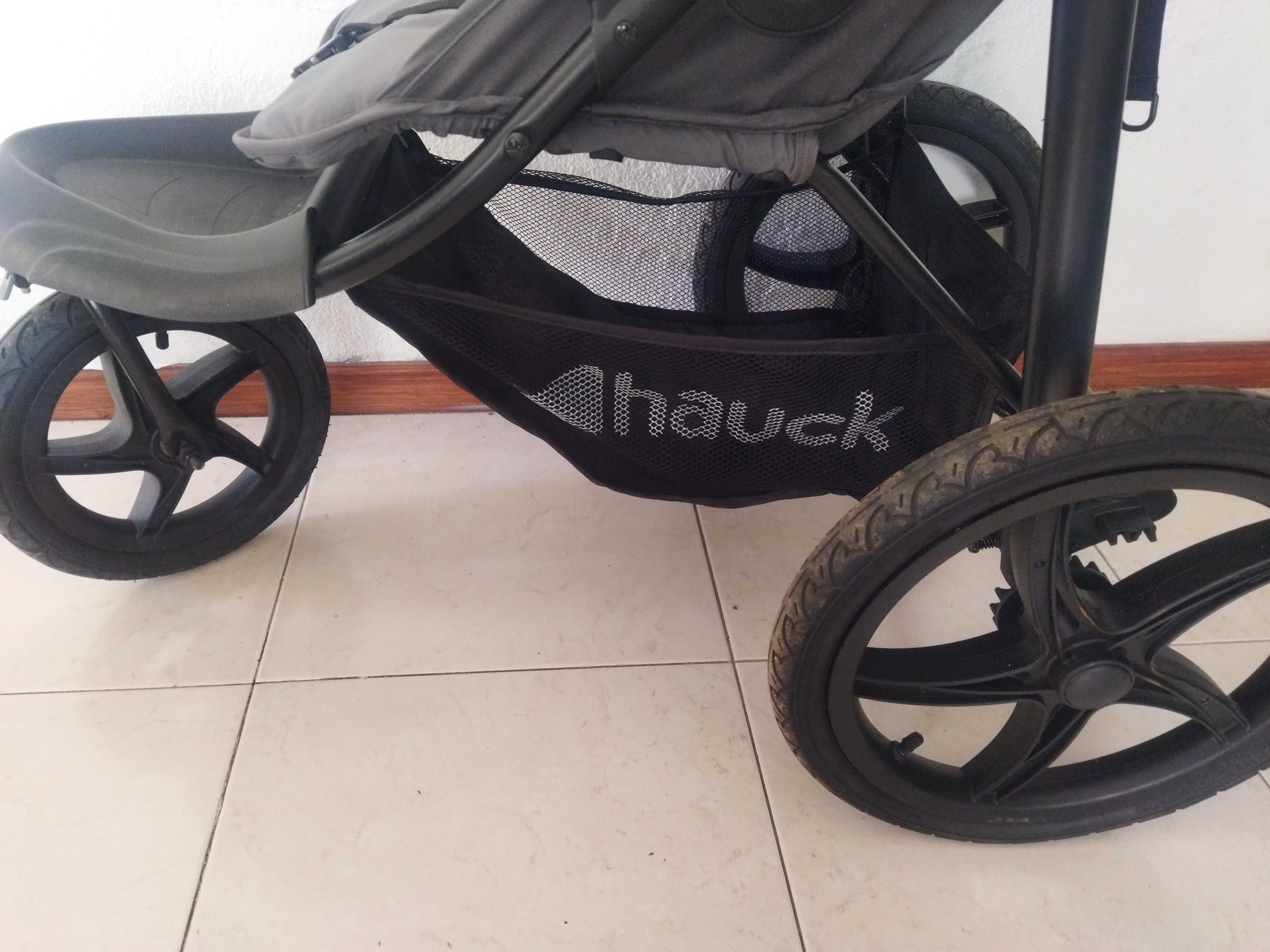 Carrinho de Bebé HAUCK Para passeio(Rodas XXL)