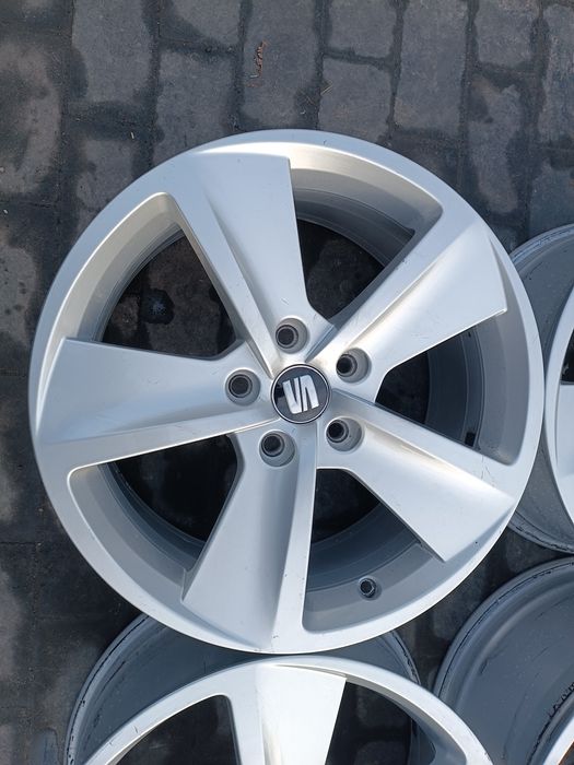 Felgi Alu Seat Leon III Altea XL 5x112 ET51 7.5J17