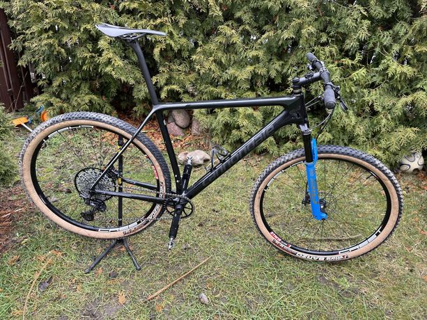 Cannondale FSI 3 carbon XL 29’. Waga 9,2 kg