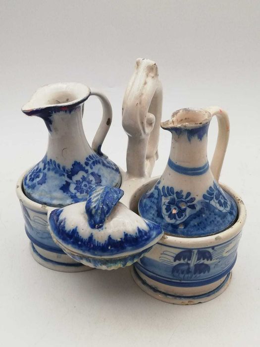 Caixa em cerâmica de Alcobaça