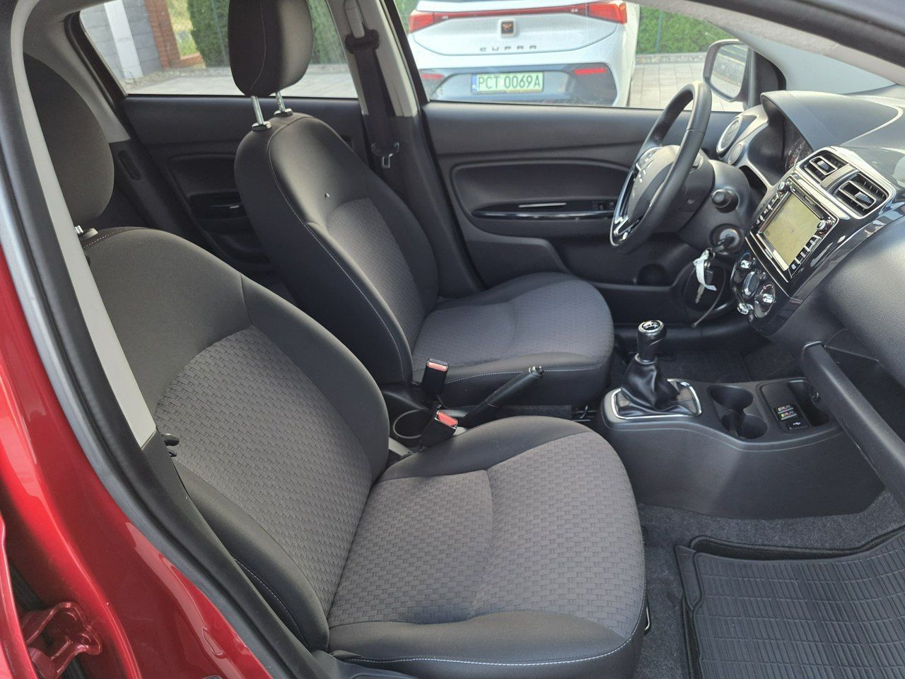 Mitsubishi Space Star Śliczny *NAVI* android auto* KLIMA *niski przebieg* SERWISOWANY
