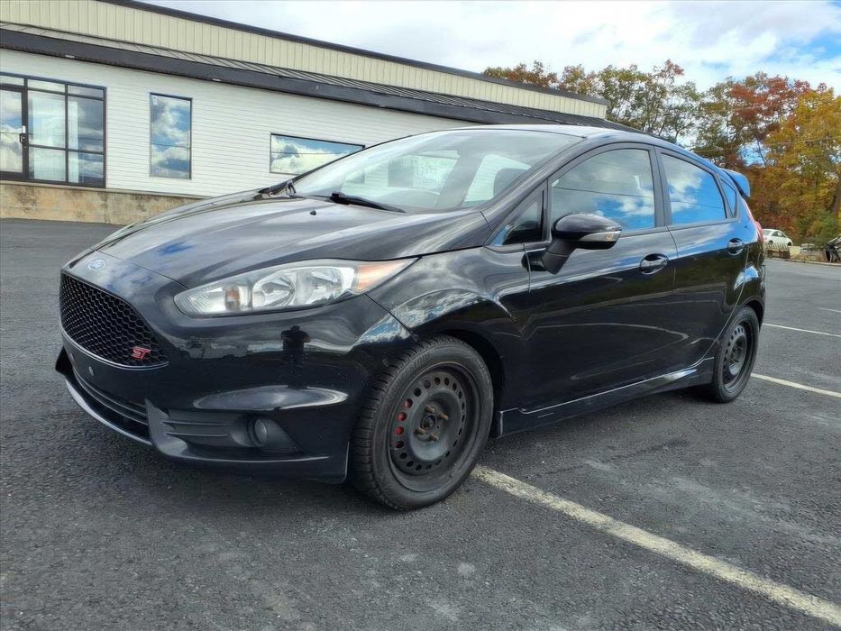 Ford Fiesta ST      2017