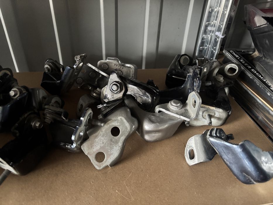 Zawias zawiasy drzwi maski Ford Edge TYŁ PRZÓD