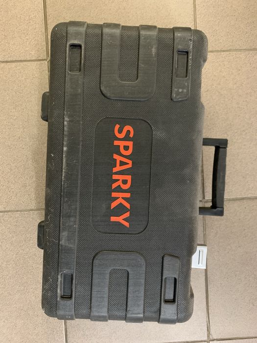 Skrzynka po sprzęcie Sparky